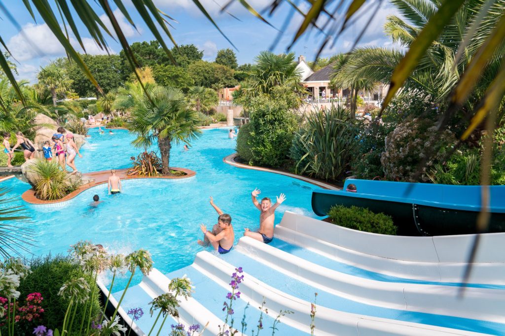 Camping Le Letty - Espace aquatique et toboggan